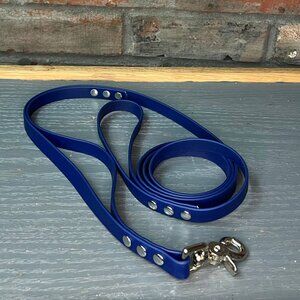 5.5' USA Biothane Standard Dog Leash w/Traffic Handle 5/8" width Trigger Snap